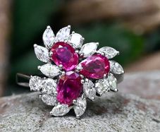Vintage 1979 Ruby & Diamond Ring - 18ct
