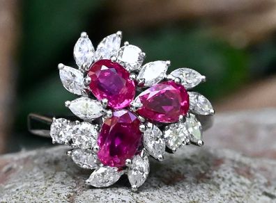 Vintage 1979 Ruby & Diamond Ring - 18ct