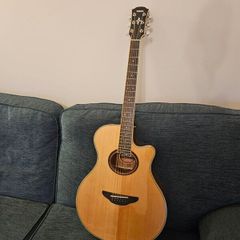 Yamaha APX700II Electro-Acoustic, Thinline, Natural
