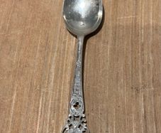 Vintage Decorative sterling silver collectible Teaspoon