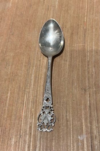 Vintage Decorative sterling silver collectible Teaspoon