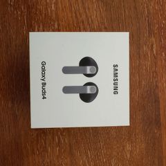 Brand New Samsung Galaxy Buds 4 - Black, still in seal