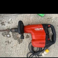 Hilti TE 800-AVR 110V Demolition breaker.