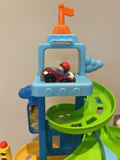 little people city skywalk car tower fisher price