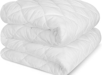 Bedding Quilted Fitted Mattress Pad - Mattress Cover - Mattress Topper - Mattress Protector 4ft Stretches up to 38 CM Deep - Not Waterproof - (Small Double - 4FT, 122x190 cm, White)
