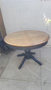Kitchen table