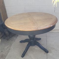 Kitchen table