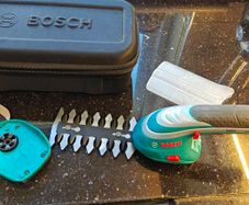 Bosch Isio Shape & Edge 3.6V Cordless Shear