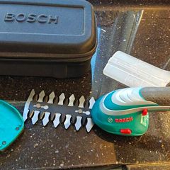 Bosch Isio Shape & Edge 3.6V Cordless Shear