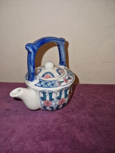 Vintage Asian teapot