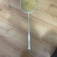 Badminton racket
