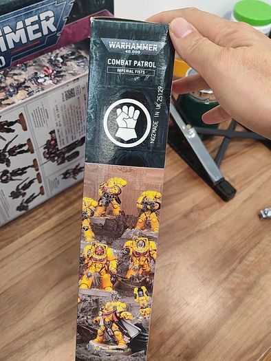 Combat Patrol Imperial Fists 40K OOP