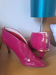 Hot Pink Una Healy boots Size 8