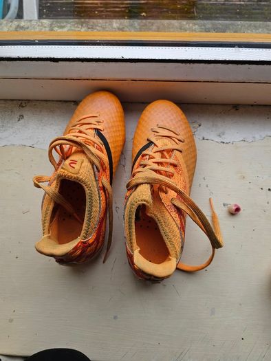 Kids football boots