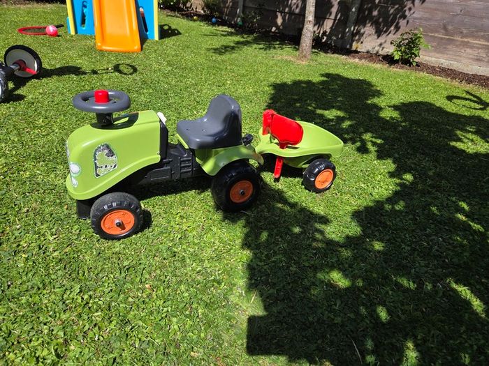 Kids Ride On Tractor Trailer