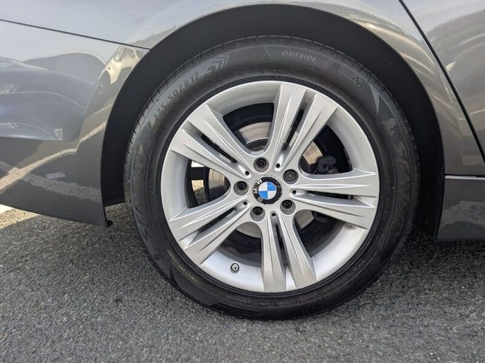 2017 Manual  BMW 318i Low Milage