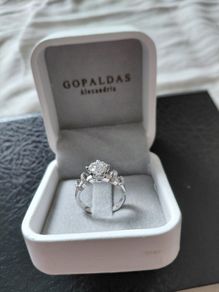 Stunning White gold with diamonds Engagement Ring