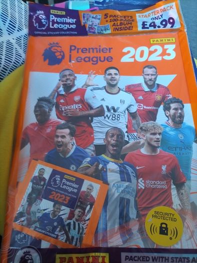 Football.. Magazines