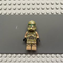 lego Star Wars sw0519 Clone Trooper, 41st Elite Corps (Phase 2) minifigure- Kashyyyk Camouflage, Scowl