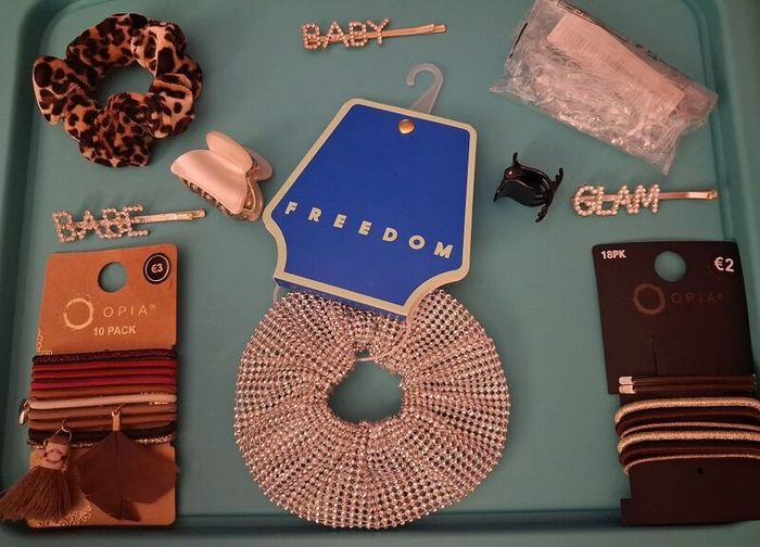 x100 Bundle - Brand New Hair Accessories - RRP - 20+ - Freedom, Opia, Etc
