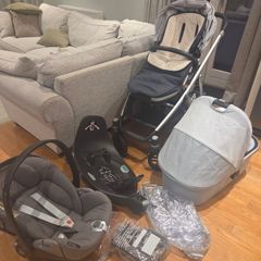 Uppababy Vista Travel System with Cybex Babyseat & Base