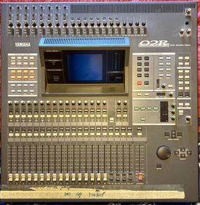 Yamaha 02R