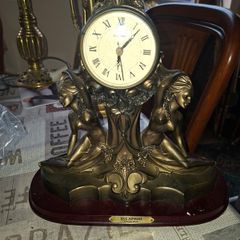 Beautiful Art Deco-style mantel clock DiCaprio Collection two elegantly posed female figures, Postage available or Collection