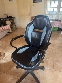 desk chair