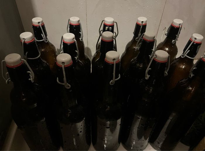 Brown glass storage empty bottles flip top lid 1 litres