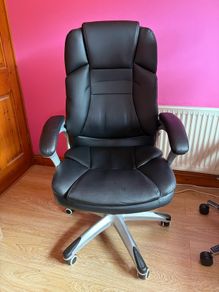 Deluxe office chair