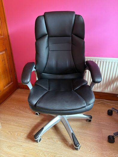 Deluxe office chair