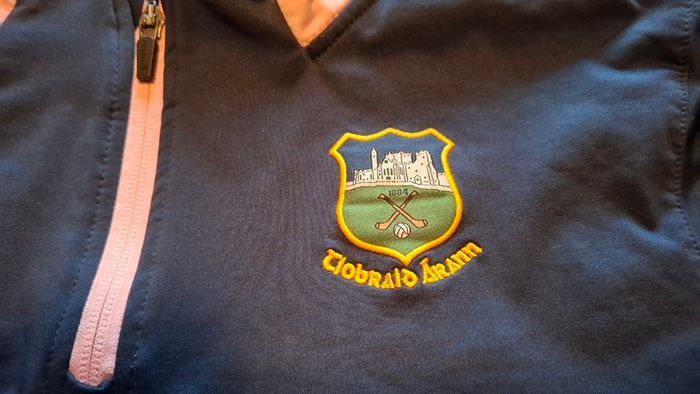 Tipperary GAA O'Neills Hurling Half Zip Jersey (Ladies Size 12) FREE POST