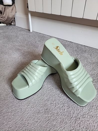 ladies wedged/platform sandles