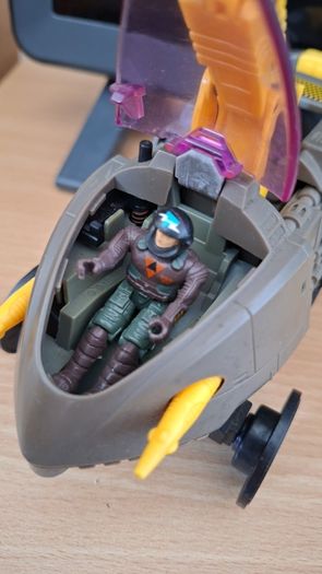 Starcom VINTAGE 1986 Shadow Raider Coleco ( Tracks Missing )