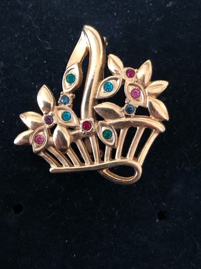 brooch