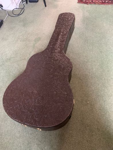Taylor 317e Grand Pacific with Hard Case