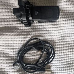 Condenser microphone Arturia CM1