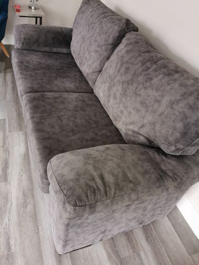 3 + 2 sofas