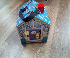 Melissa & Doug doorbell house