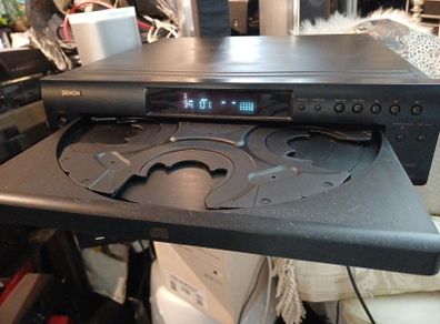 DENON 5cd player