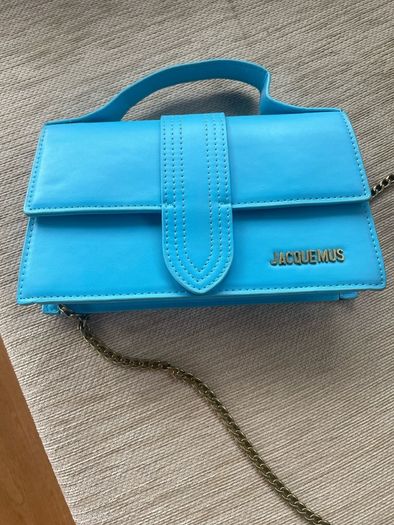 Jacquemus hand bag ( dupe)