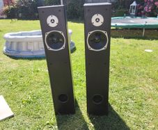 speakers