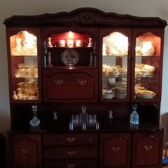 Mahogany Display Unit with Drinks Cabinet