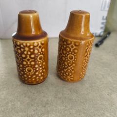 Yellow Starburst Ceramic Salt Pepper Set Vintage Connemara Celtic Irish Fine Earthenware Made In The Republic Of Ireland