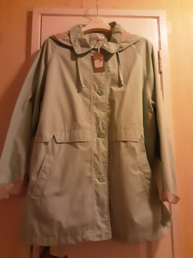 Hooded Jacket from Debenhams   Size: 20 UK .. 48 EU  ..  Colour: Pastel Green/Final Price Drop