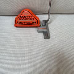 Scotty Cameron 2.5 Detour Putter.