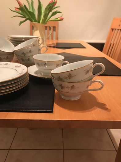Rare & discontinued handcrafted Zylstra Select Fine China Autumn Gold Tea Set