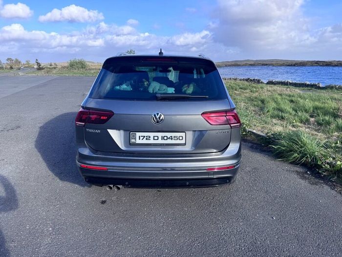 172 VW Tiguan R Line