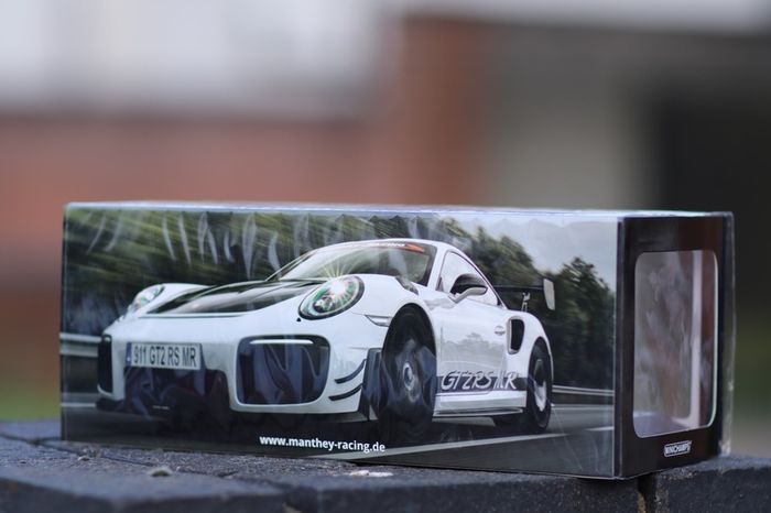 Minichamps 1/18 Porsche 911 991-2 GT2 RS Manthey Racing 2019 MR-911-GT2RS