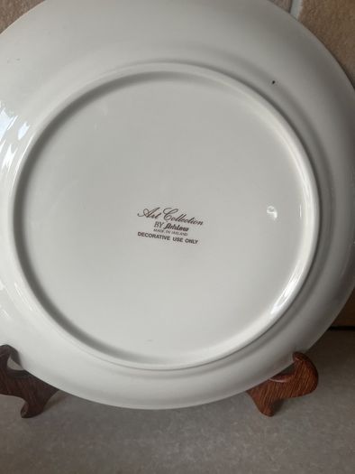 2 Arklow Pottery "Art Collection " 10.5" wall plates